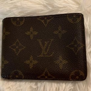 Louis Vuitton bifold wallet